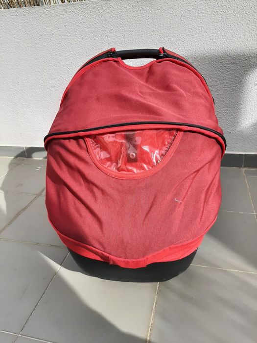 Alcofa Quinny em bom estado