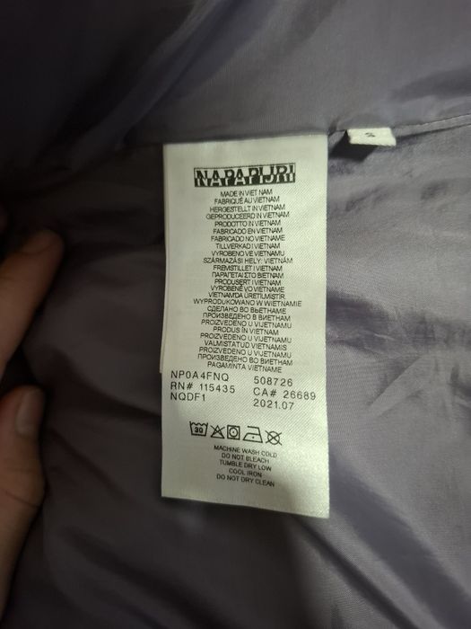 Жіночій одяг нармальний стан бренди Hugo і napapijri