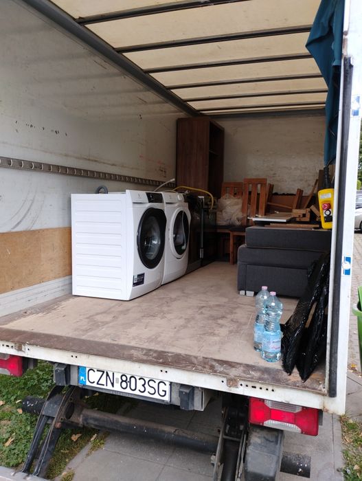 Usługi transportowe przeprowadzki transport itp