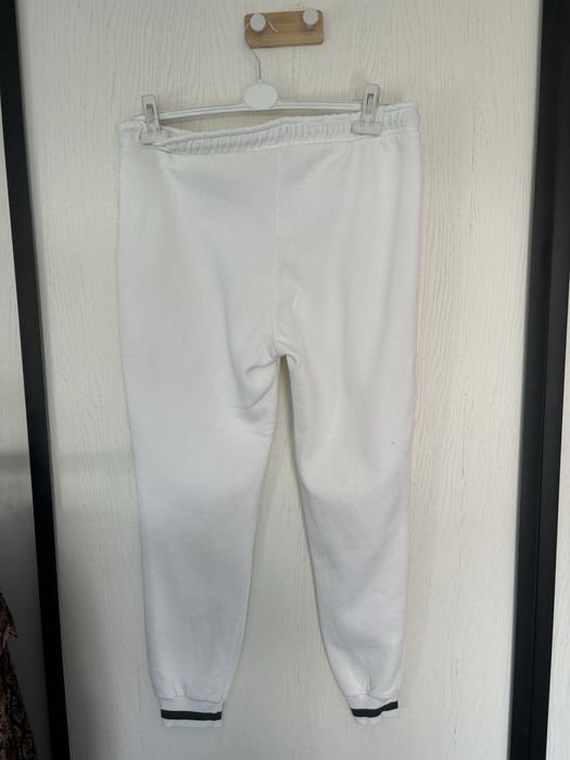 Biale spodnie dres primark