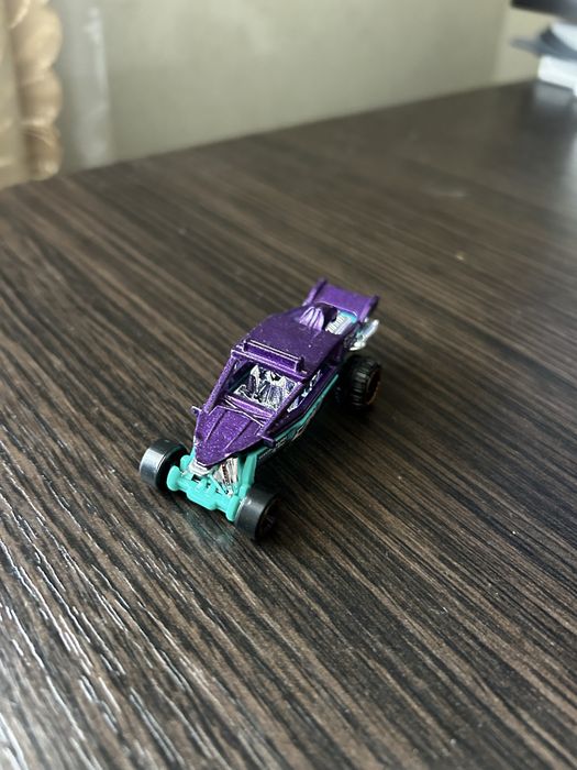 Машинки Hot wheels