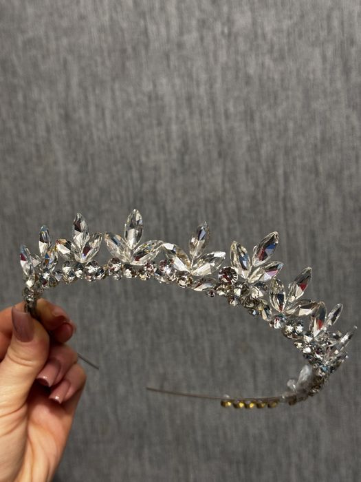 Діадема ручної роботи