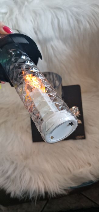 Metalowy nowoczesny duży znicz solarny - okrągła, efekt płomienia Róża