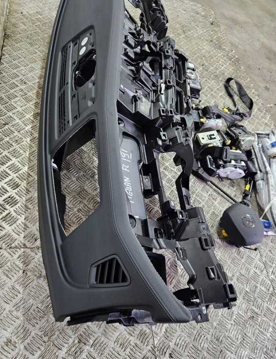 Торпеда консоль VW Tiguan II III USA EU Разборка тігуан