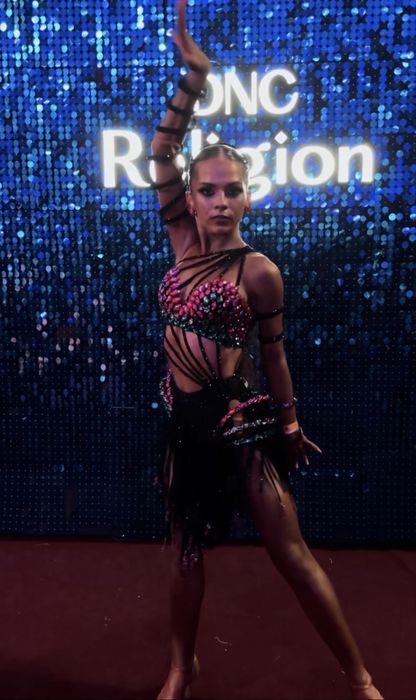 Сукня для латини