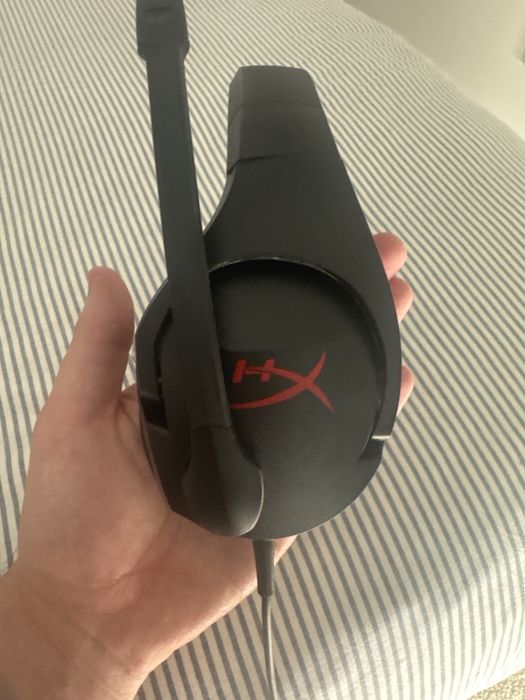 PS5 Controller Preto + HYPERX Cloud Stinger