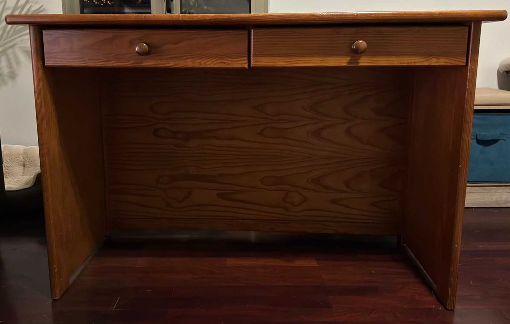 Secretária em madeira de pinho mel