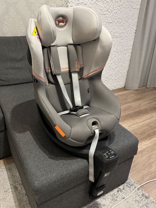 Автокрісло Cybex Sirona 360 105см 18кг