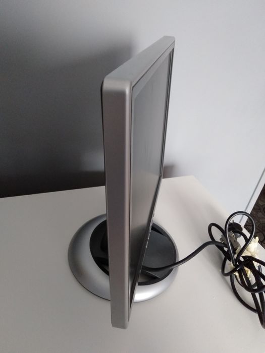 Monitor Manta LCD 1701