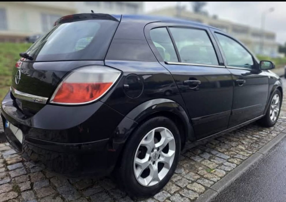 Opel Astra — fotografia 2