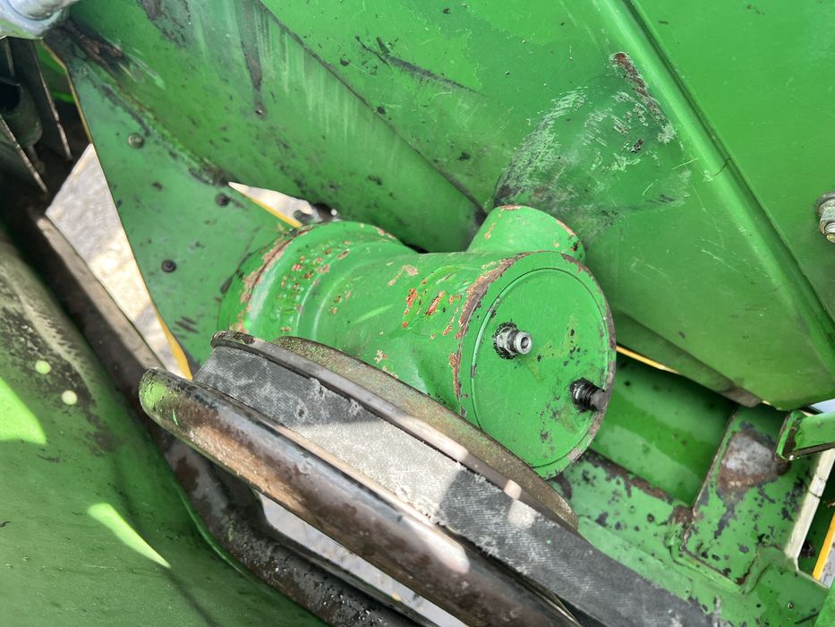 Жатка Флекс JOHN DEERE 630 flex на сою гідрофлекс