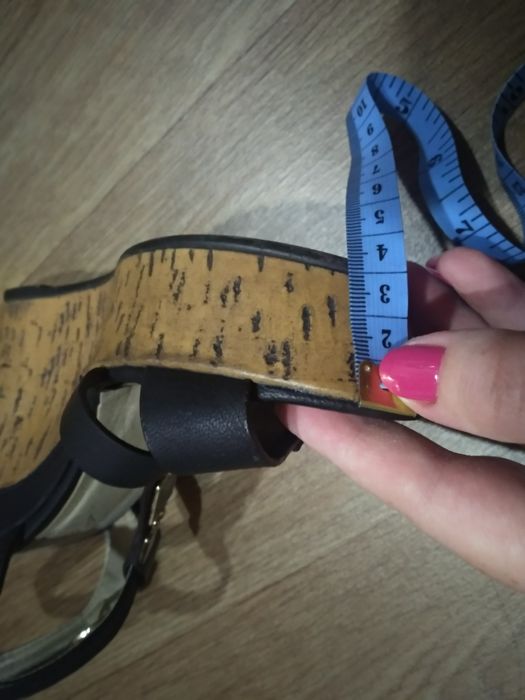 Босоножки женские