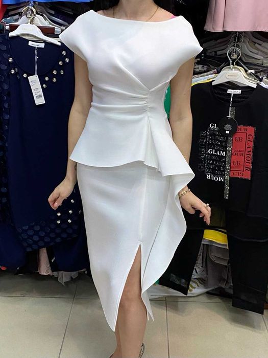 Сукня святкова для урочистих подій