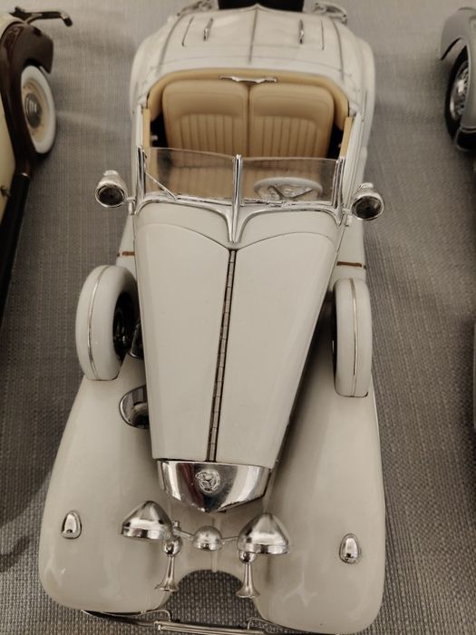 Modele 1:18 Mercedes Maybach Horch