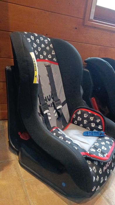 2 Cadeiras de bébé para carro