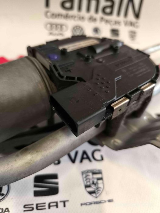 Motor Limpa Vidros Frente AUDI A3 1.6 TDI (85 kW / 115 cv) [02.2017 - 10.2020] 8V1955119C (OEM)