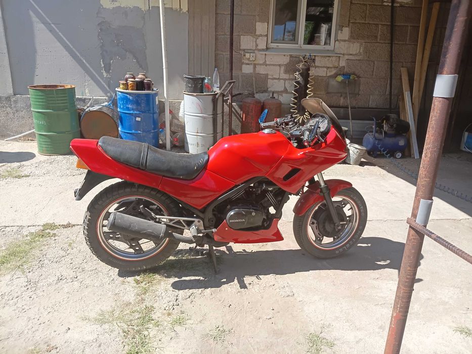 Продається хонда vt250