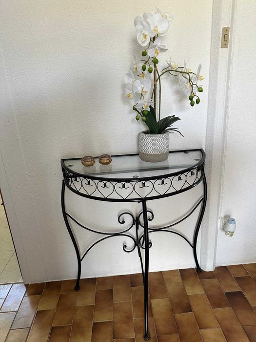 Mesa de apoio em ferro