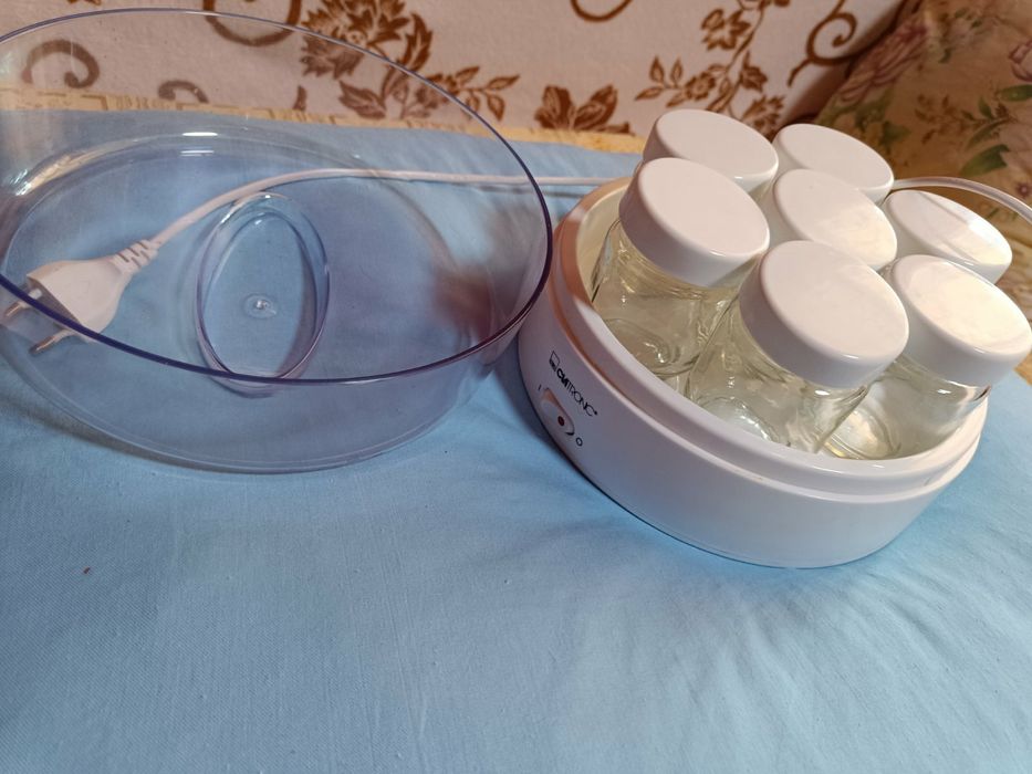 Йогуртниця стан нової