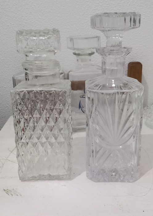 Garrafas de cristal de whisky