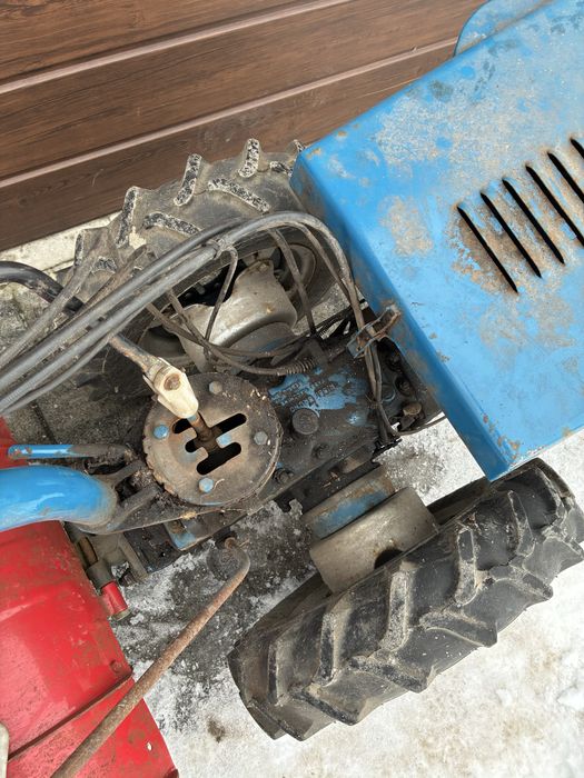 Traktorek jednoosiowy glebogryzarka Lombardini