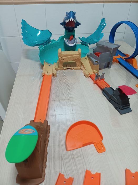 Pista Hot Weels com lançador