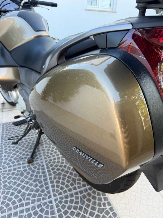 HONDA Deauville 700 ABS