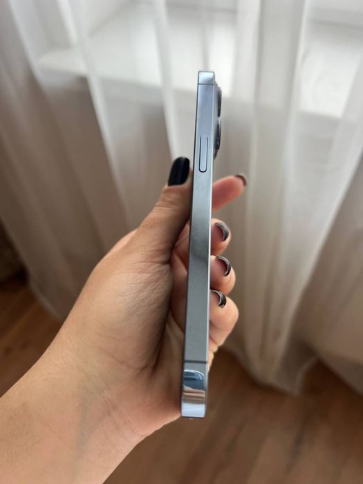 Продам айфон 13Pro