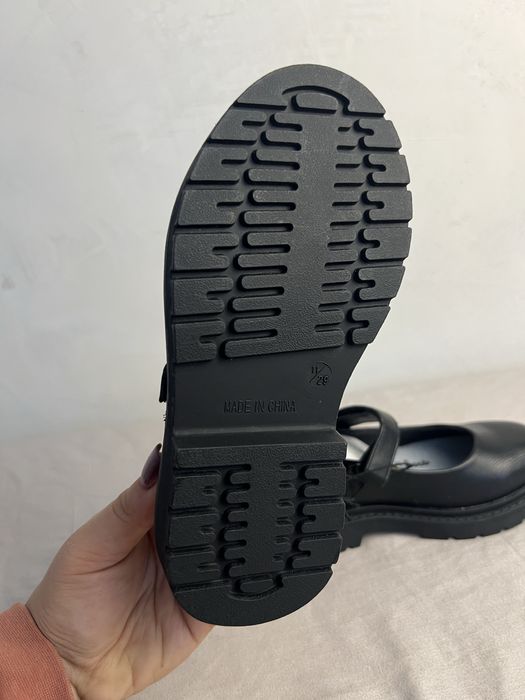 Туфлі дл дівчинки від George