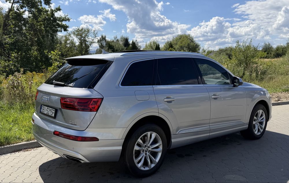 Aktualne Audi Q7 3.0 tfsi