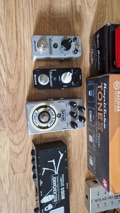 Педалі ефектів Tonex, MXR, Dunlop, Fender, TC Electronic, Mooer, Rockboard