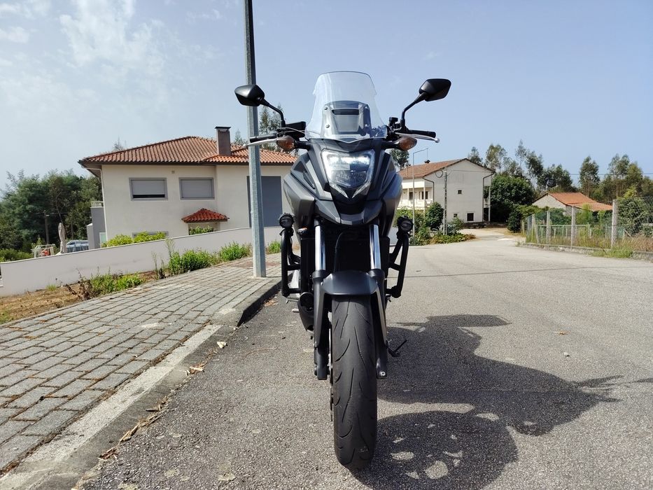 NC 750X em ótimo estado