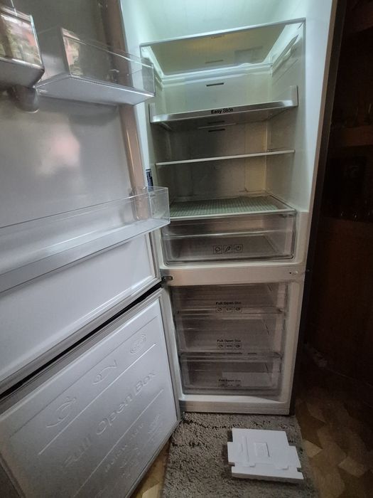 Lodówka zamrażarką Samsung