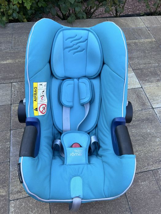 Продам автолюльку Britax