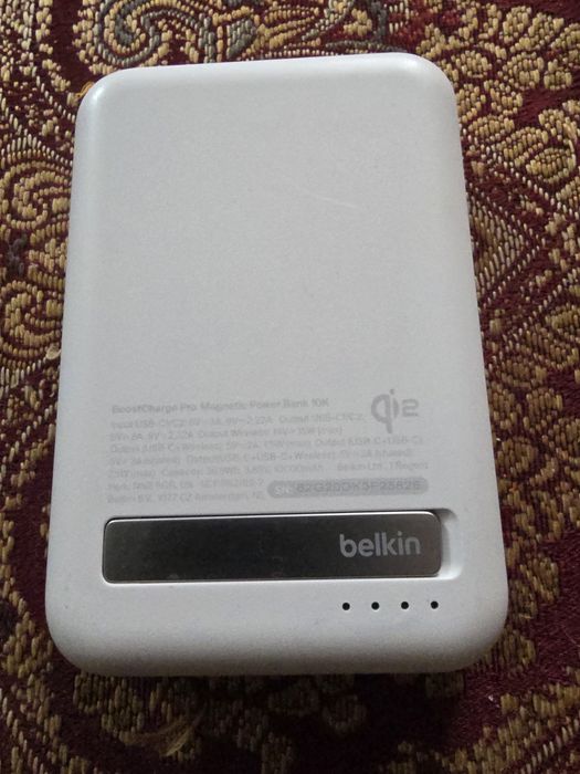 Повербанк безпровідний