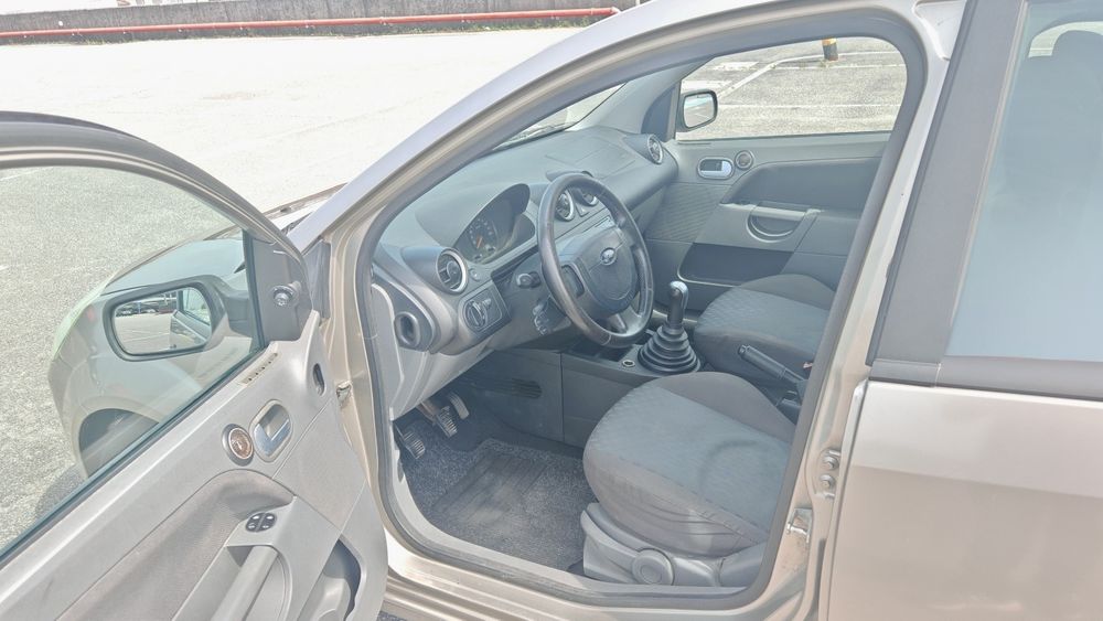Ford Fiesta ano 2004