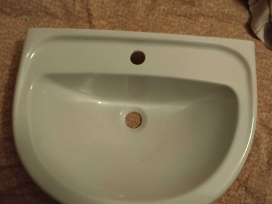 Умивальник для ванної кімнати