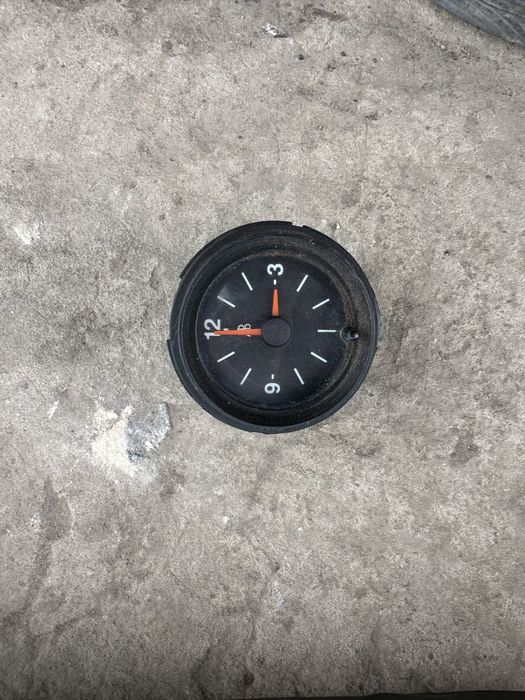 Продаю годинник ваз класика