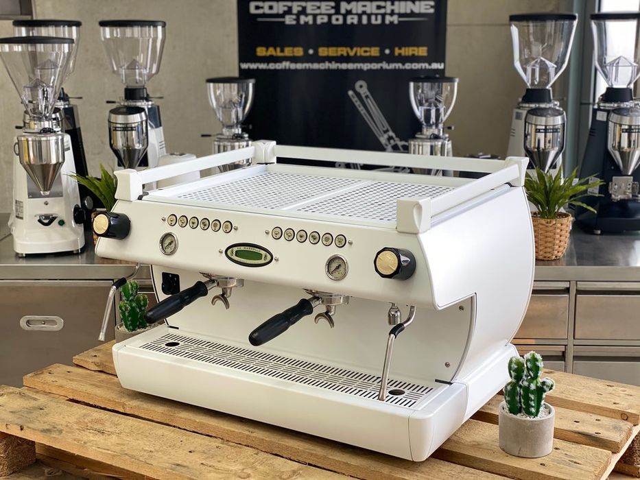 Профессиональная кофемашина La marzocco gb 5 EE 2 group Gold 24k