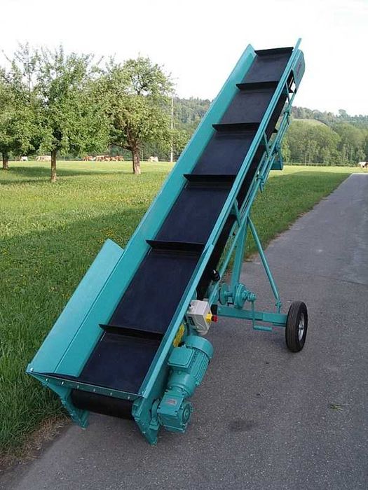 Погрузчик. Ленточный конвейер. Транспортер стрічковий