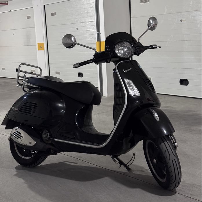 Vendo vespa GTS 300.
