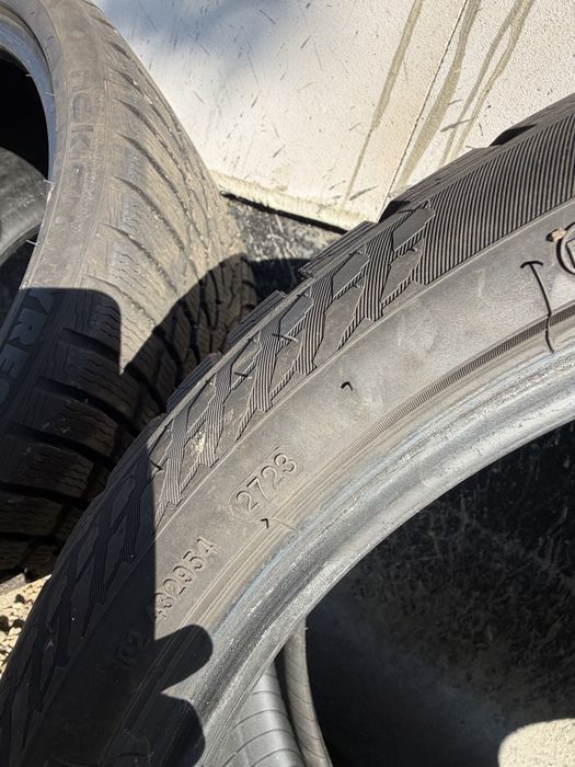 245/40/19 , 275/35/19 NOKIAN 23r Zima