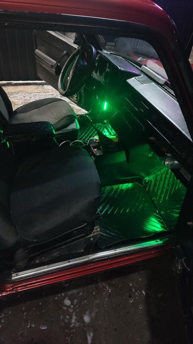 Ваз 2105 у гарному стані(торг біля капоту)