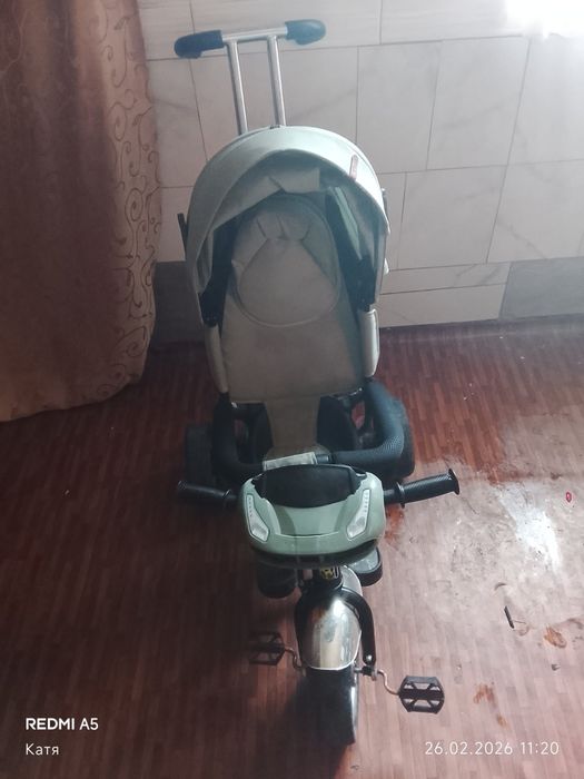 Дитячий велосипед з батьківською ручкою