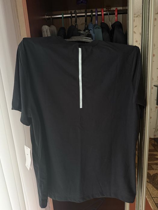 Футболка нова,  Nike Dri-Fit Run Division XL