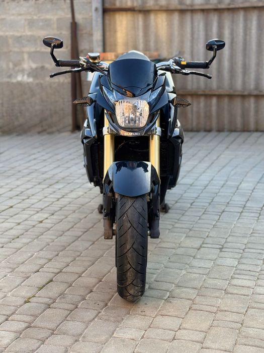 Suzuki GSR 750     АВS
