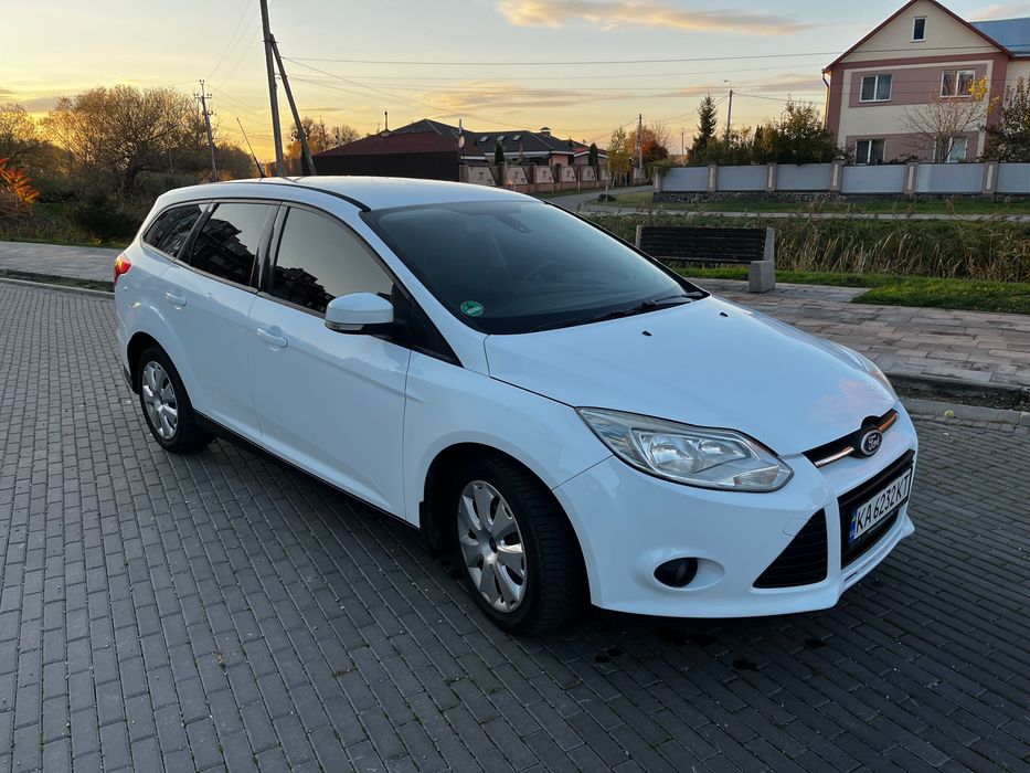 Авто Ford Focus 2014