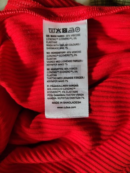 Продам червону сукню