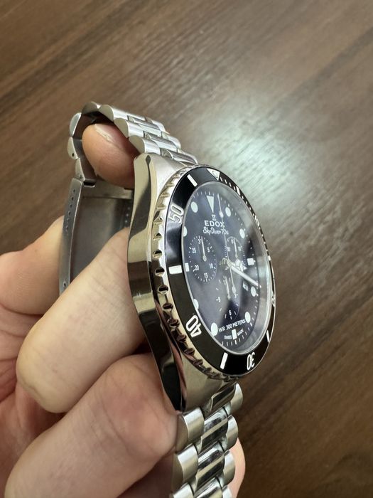Наручний годинник Edox SkyDiver 70s Chronograph