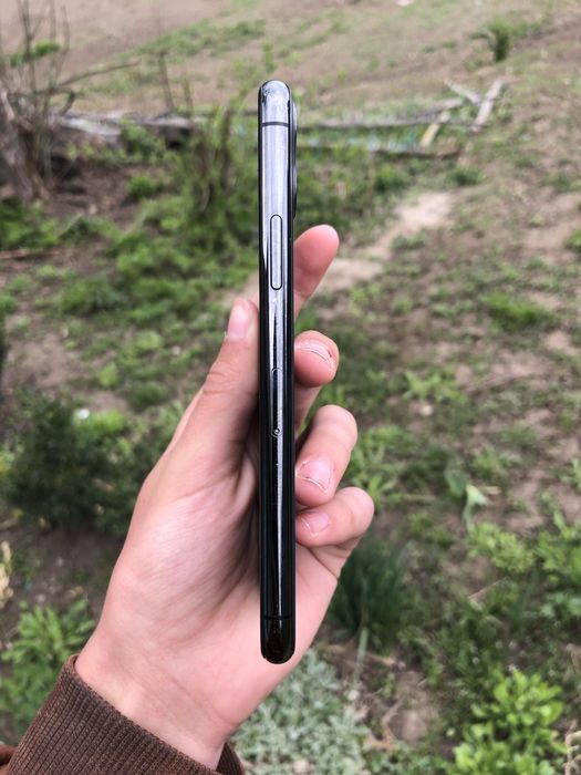 iPhone 11 pro] 256gb] 100%] Neverlok]